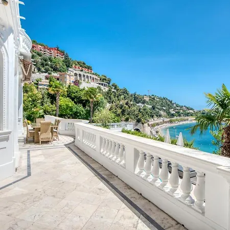 Villefranche-sur-mer Sleeps 12 Pool Air Con *